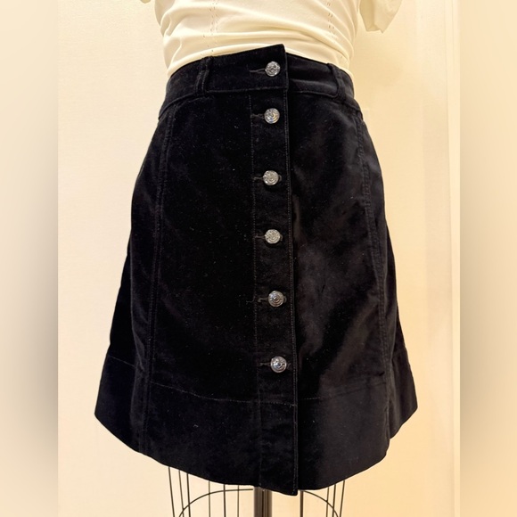 Kate Spade BROOME STREET VELOUR Black Button-Up mini Skirt Size 4. - Picture 1 of 17
